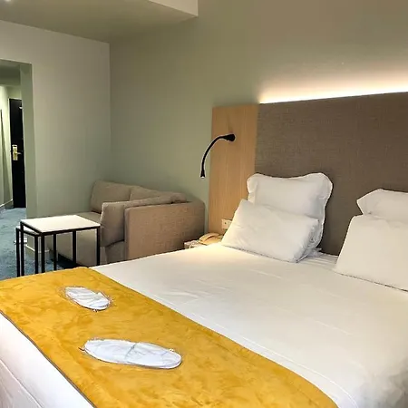 L'univers Hotel 4*