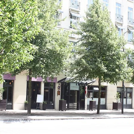 Hotel L'univers 4*