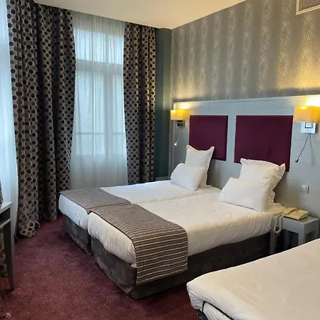 L'univers Hotel 4*