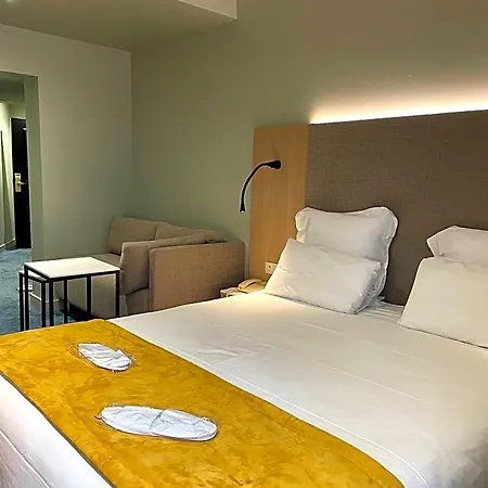 L'univers 4* Reims