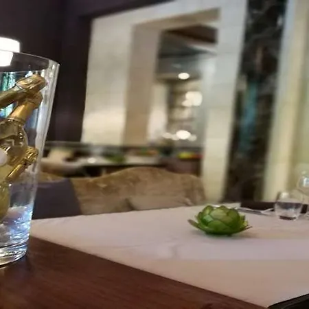 Hotel L'univers Reims