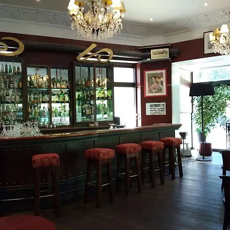 L'univers 4* Reims